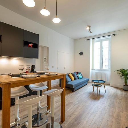 פאו Coeur De Ville, Magnifique Appartement + Parking מראה חיצוני תמונה