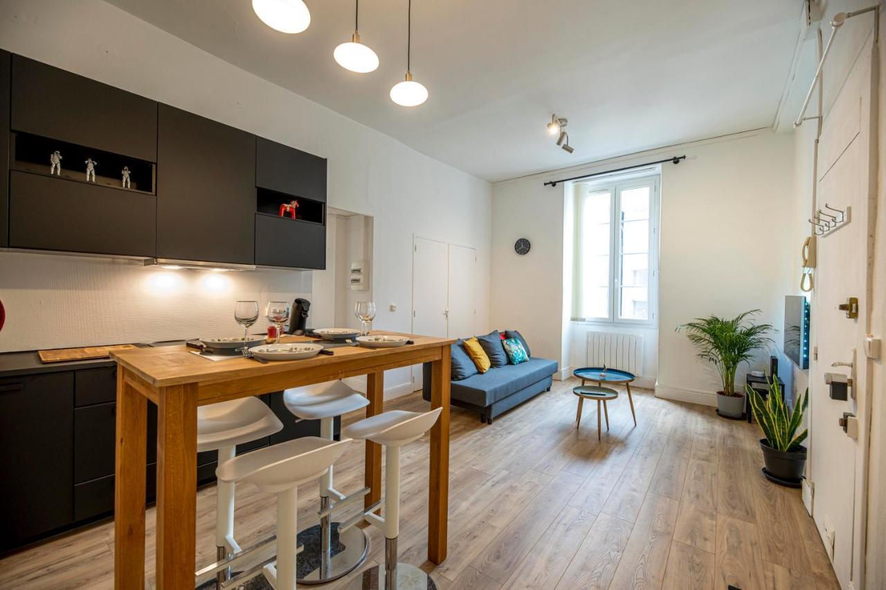 פאו Coeur De Ville, Magnifique Appartement + Parking מראה חיצוני תמונה