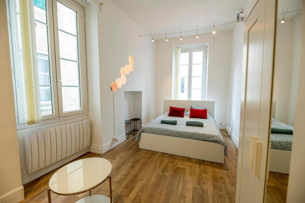 פאו Coeur De Ville, Magnifique Appartement + Parking מראה חיצוני תמונה