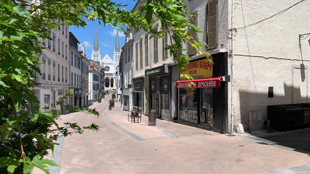 פאו Coeur De Ville, Magnifique Appartement + Parking מראה חיצוני תמונה